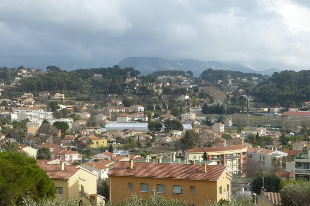Vacances Ideales Limite Sanary Sur Mer !! Logement Partage Shared Accommodation أوليوليه المظهر الخارجي الصورة